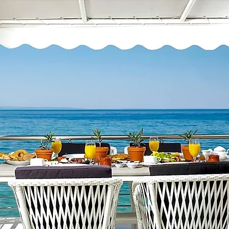 Acrotel Athena Villas 4*