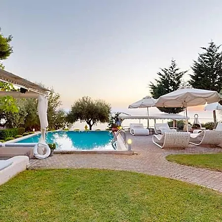 Acrotel Athena Hotel